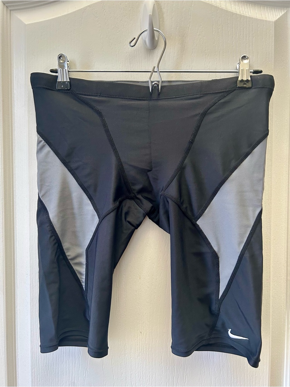 Nike Men’s Black & Gray Jammer Swim Shorts Size 32 - Picture 6 of 10